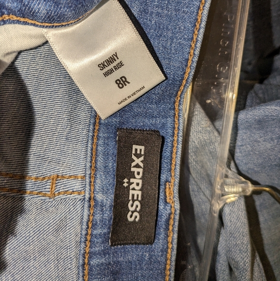 Express High Rise Jeans - Picture 3 of 3